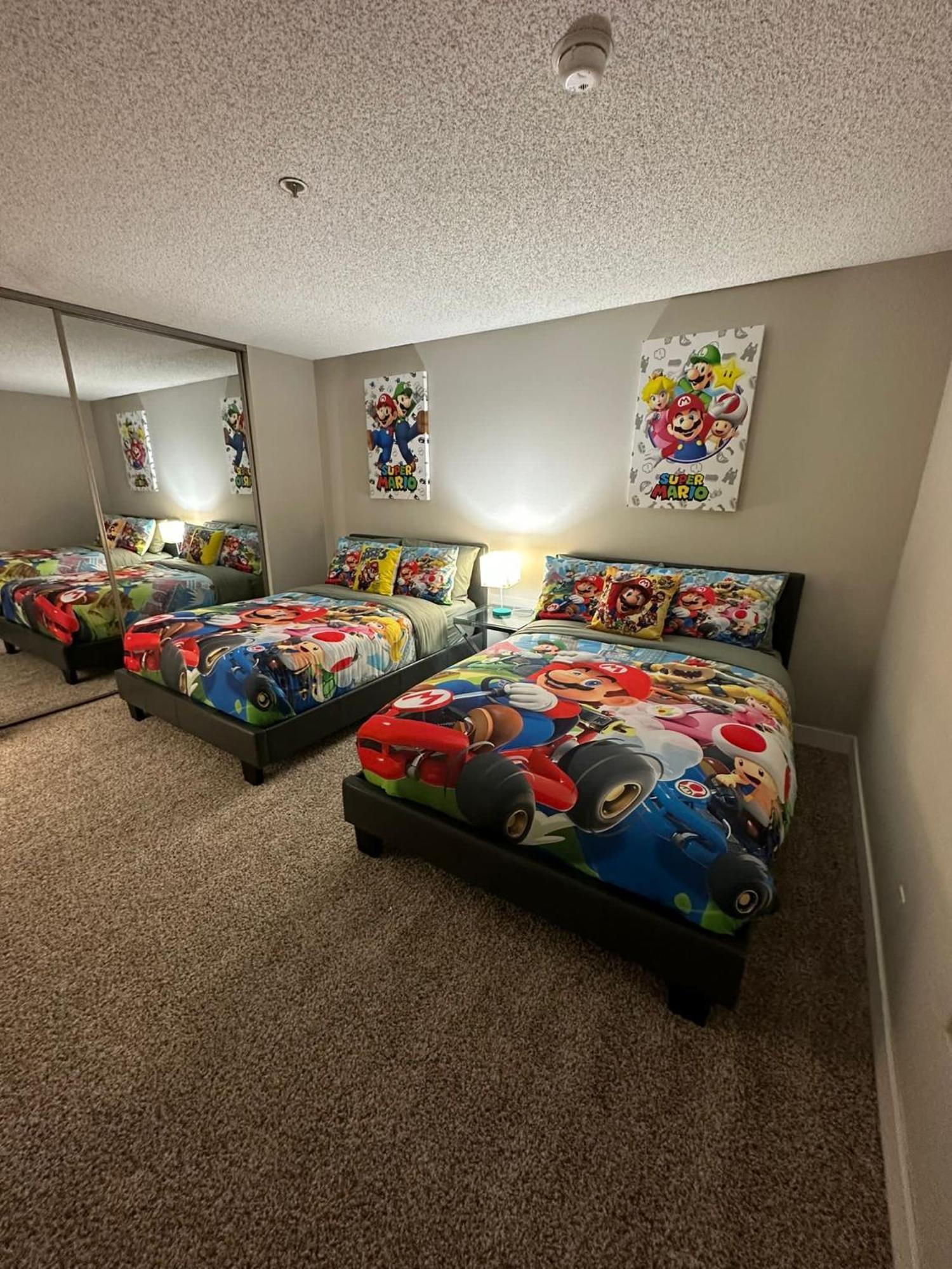 לוס אנג'לס Hollywood Apartment Mario&Gucci With Pool מראה חיצוני תמונה